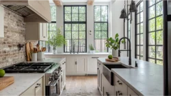 black kitchen faucets